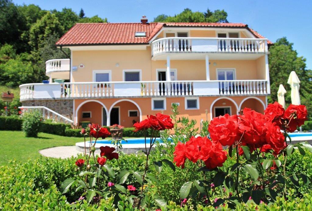 Homestay Apartmaji In Sobe Kocjancic
