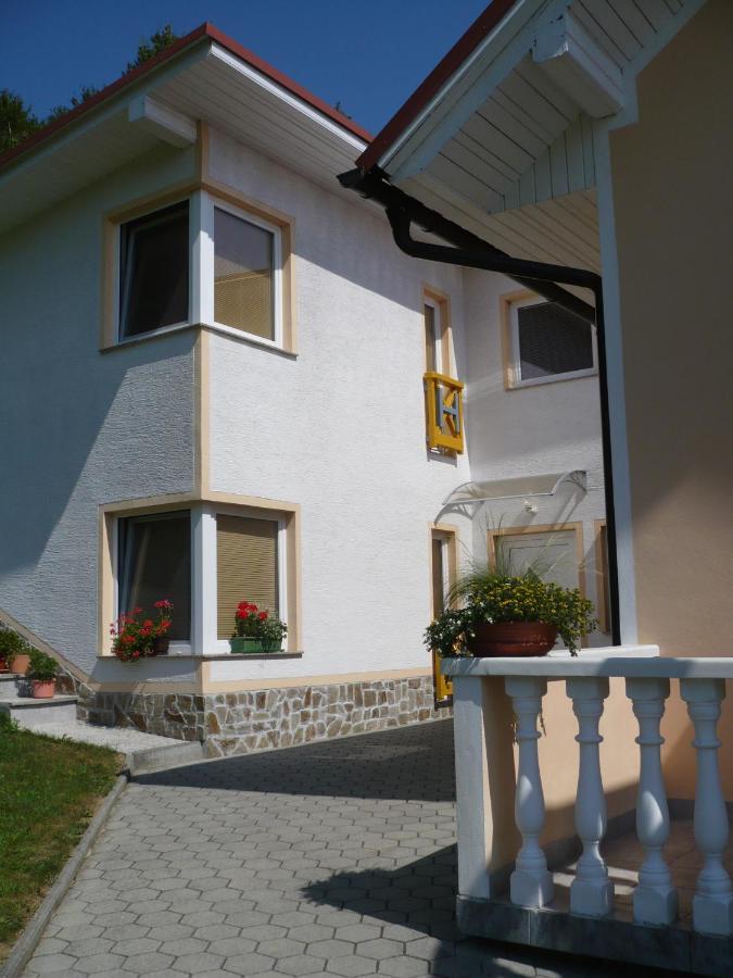 Privatunterkunft Apartmaji In Sobe Kocjancic